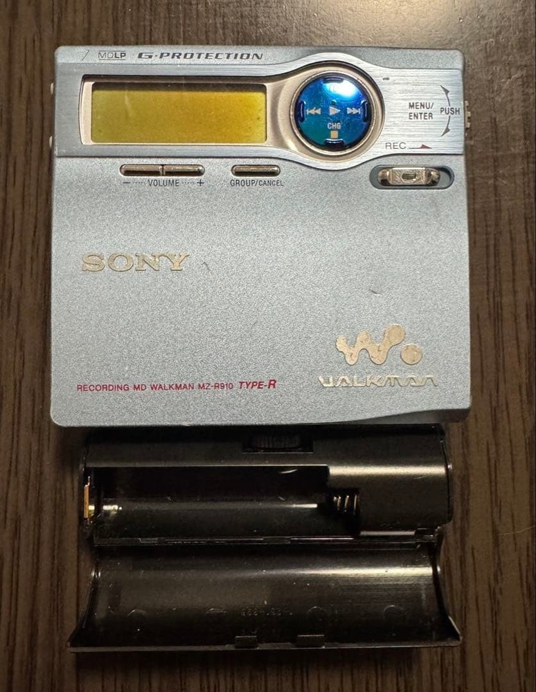 SONY Portable MD Player MZ-R910