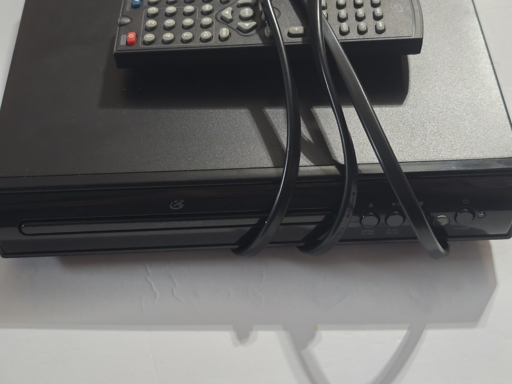 GPX D200B Progressive Scan DVD Player