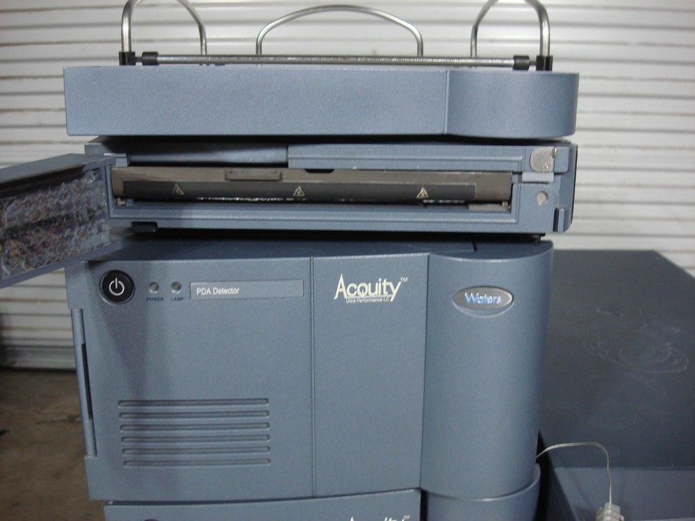 Waters Acquity UPLC System PDA TQ Detector Sample Manager Binary Solvent