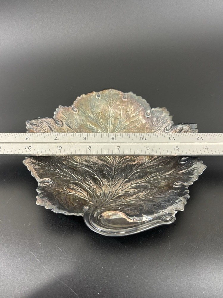 Vintage Reed & Barton Silver-Plated Leaf Dish Shallow – Pattern 140