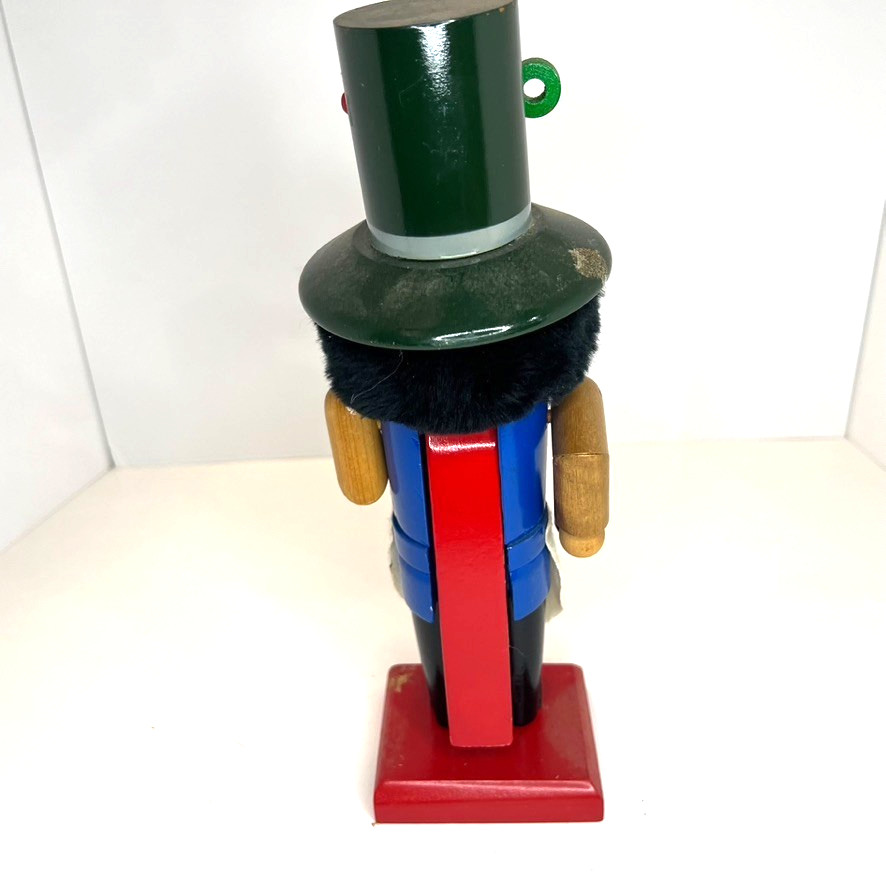 Nutcracker Doktor Eisenbarth 1663-1727 German 11.5” Wood Christmas