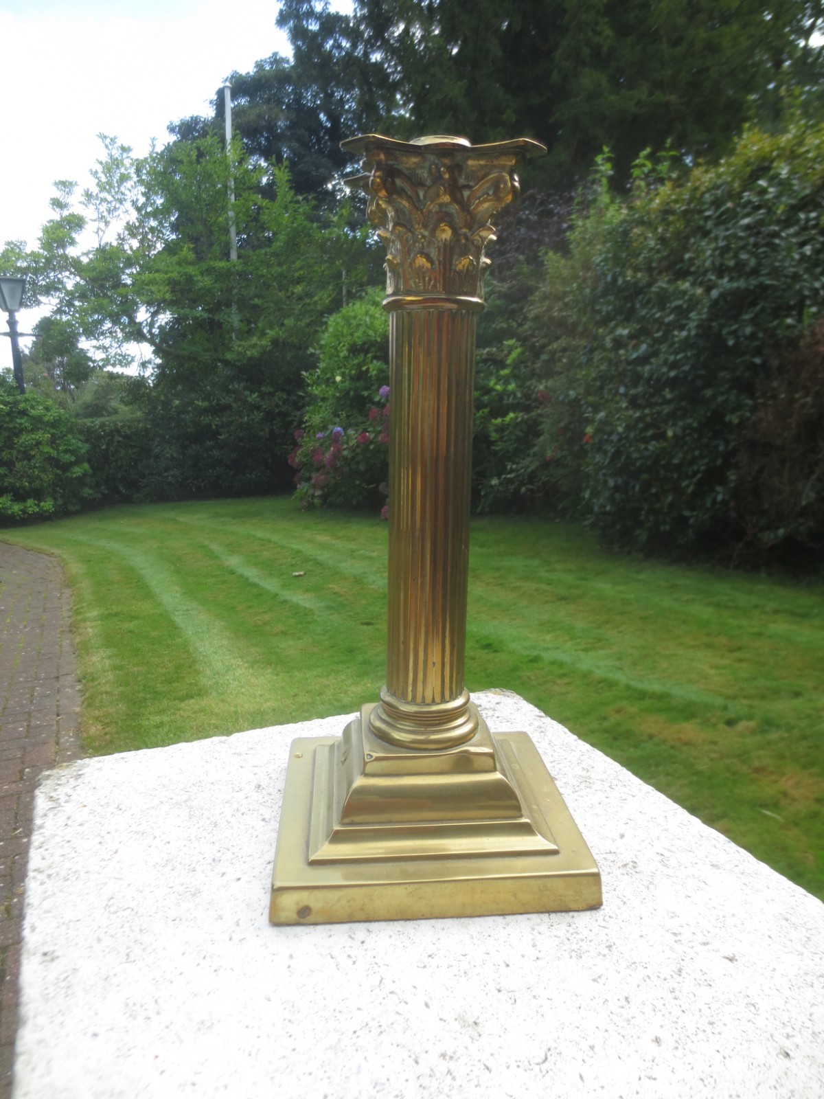 Antique Brass Corinthian Column Oil Lamp Brass 12" In Height