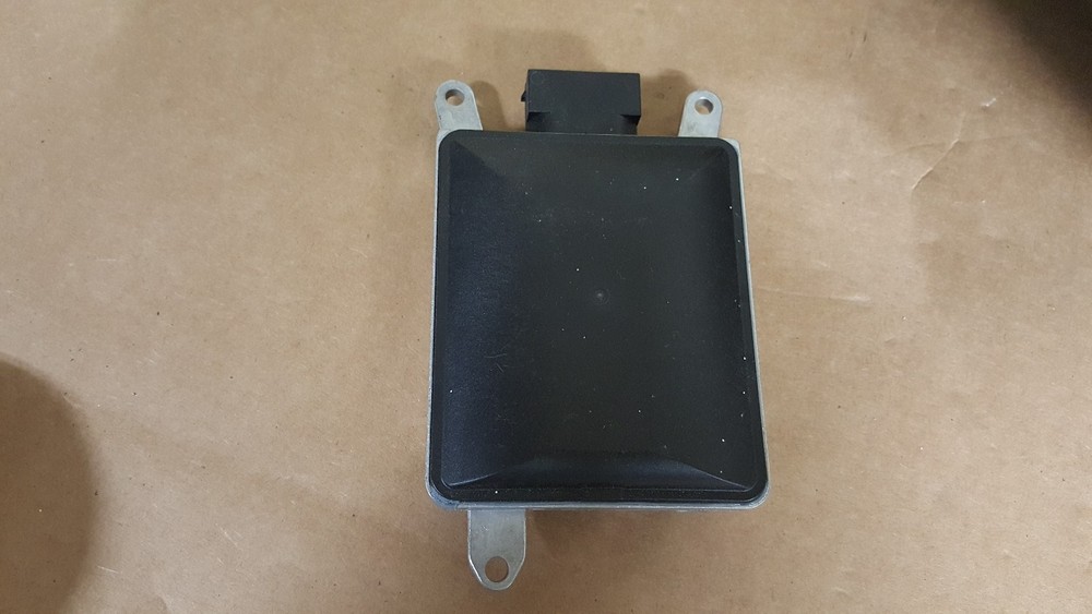 2015-2016 AUDI A3 LEFT BLIND SPOT SENSOR A10091