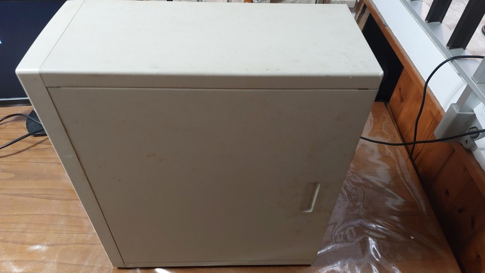 VINTAGE PENTIUM 2 MSI RETRO PC COMPUTER