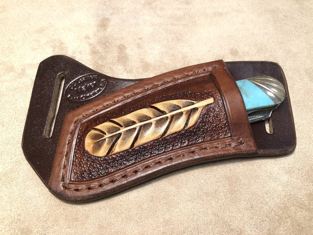 Custom Leather Crossdraw Sheath w/feather for 4” Trapper (left hand)