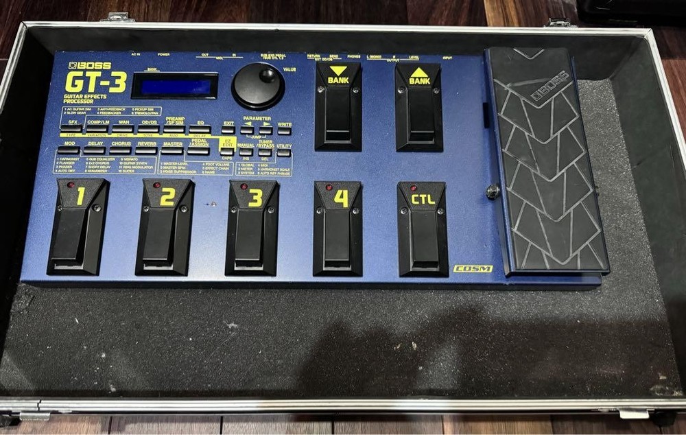 BOSS GT-3 Guitar Multi Effects Pedal Processor with manual Operation Confirmed