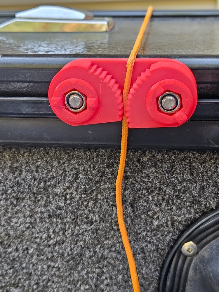 Fender Gripper for Lund Sport Track System