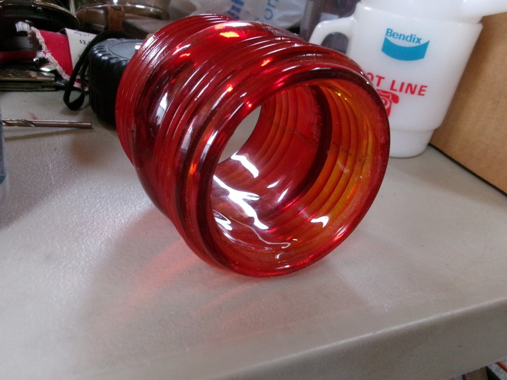 VINTAGE DIETZ NO. 40 RUBY RED GLASS RAILROAD LANTERN GLOBE