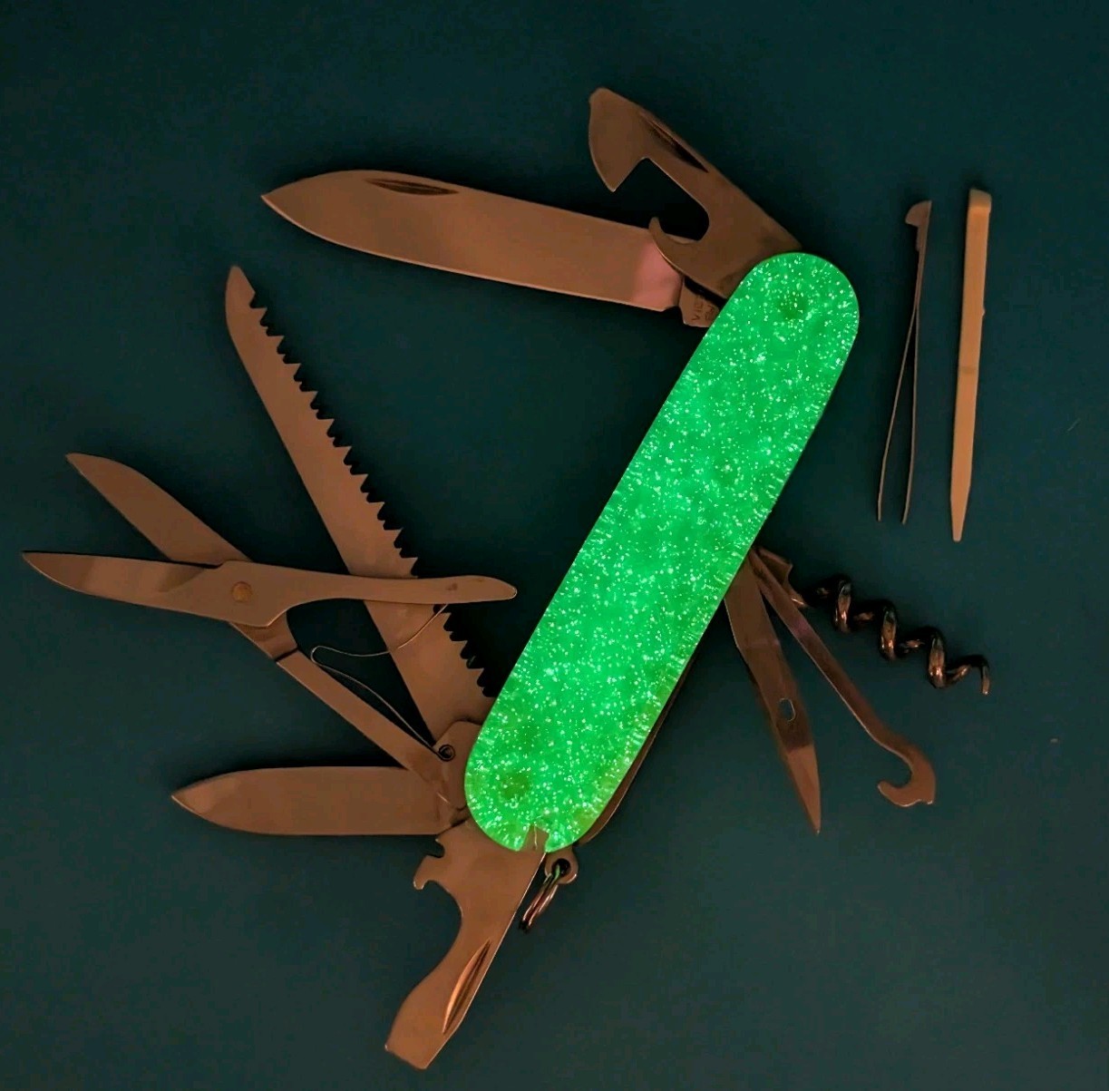 Custom Victorinox Huntsman Firefly Green Glow in the Dark Swiss Army Knife! 91mm