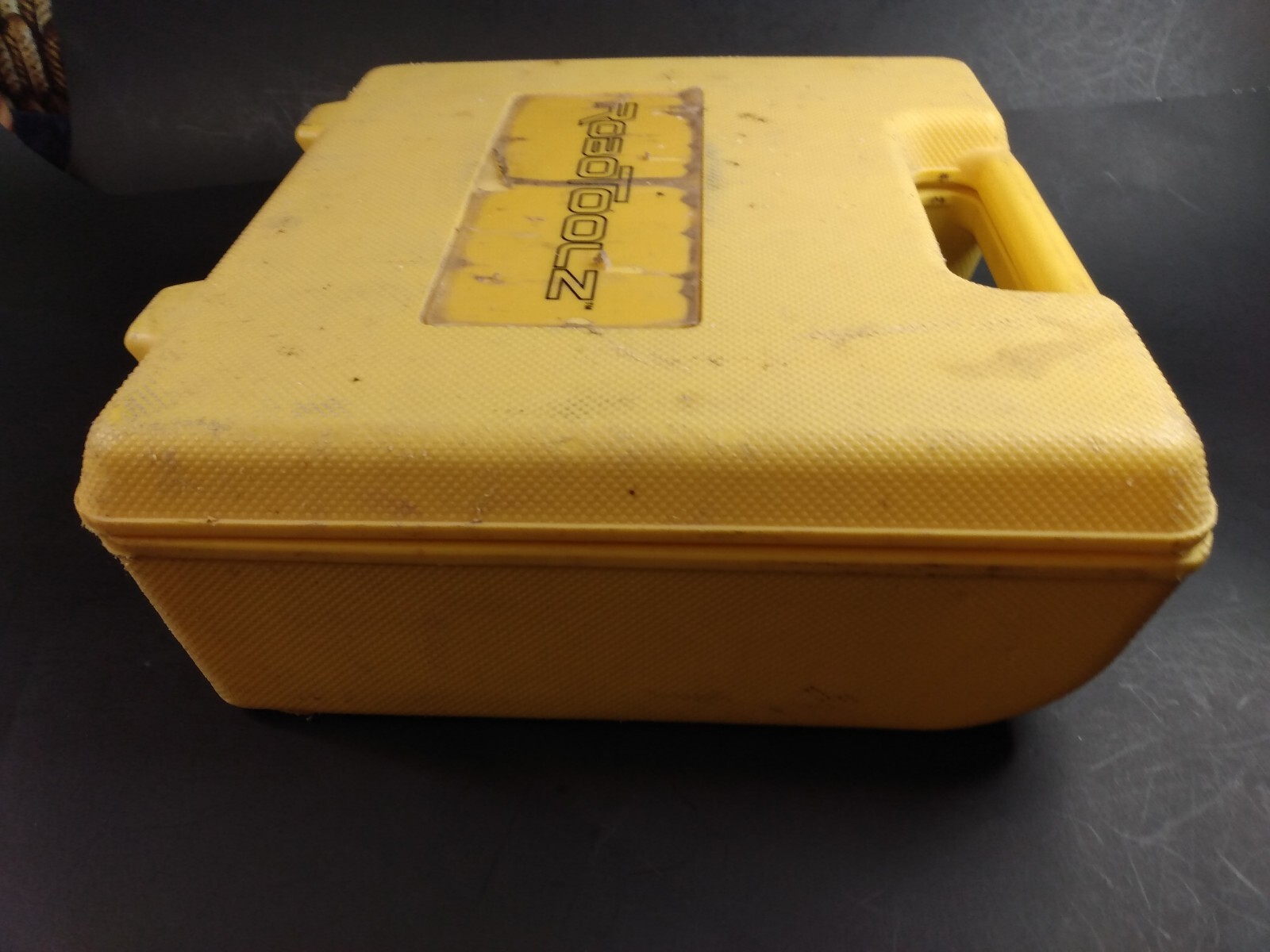 Robotoolz Lazer Level Electronic Level With Case PARTS ONLY READ