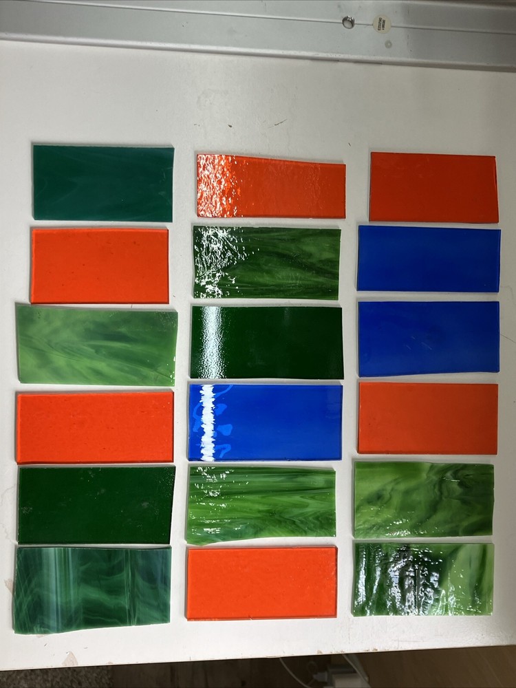 STAINED GLASS 18 PIECES B