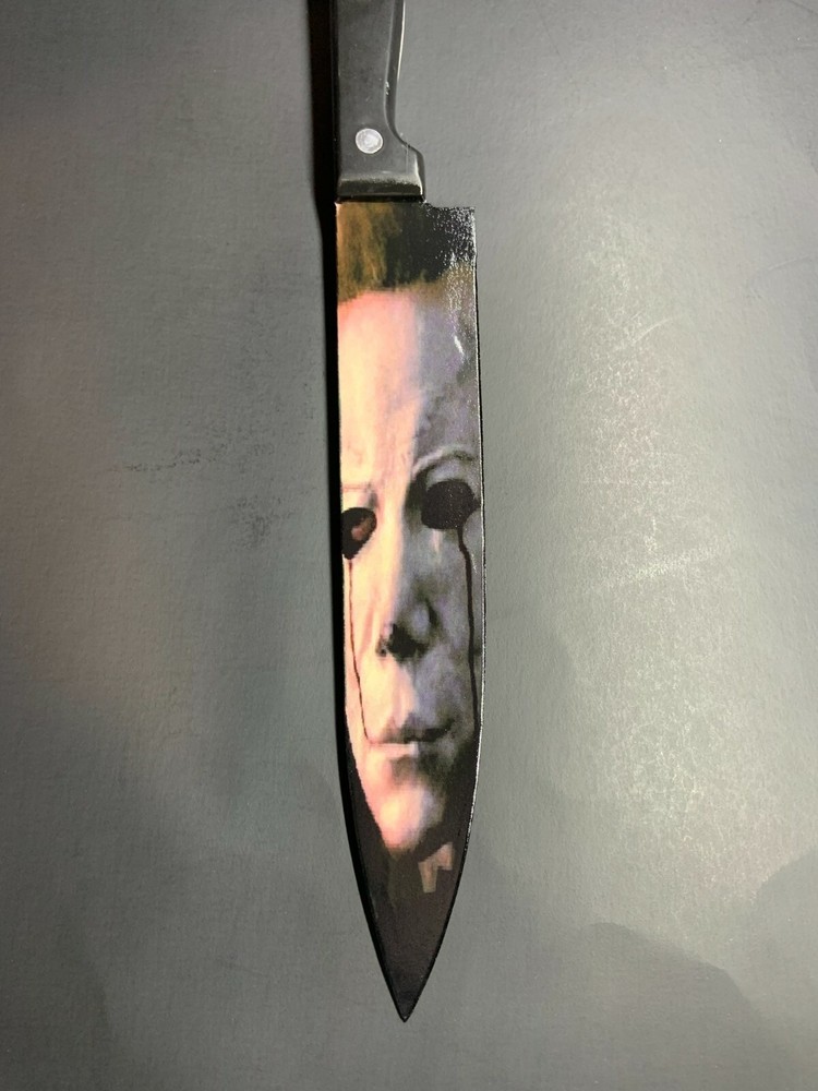 Halloween II Knife With Sublimated Stand