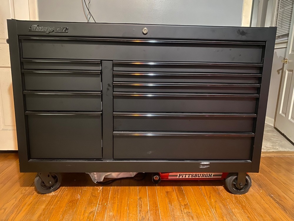 Flat black snapon tool box