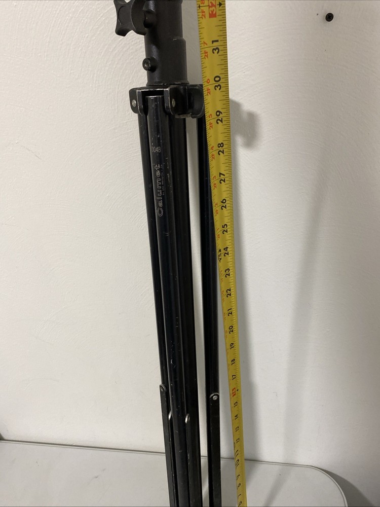 Manfrotto Calumet Professional Tripod #004B