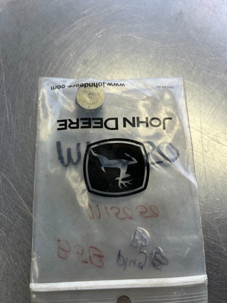 M15050 GENUINE OEM John Deere PLUG