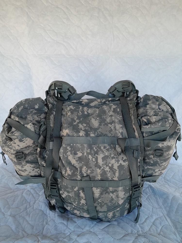 RUCKSACK LARGE MOLLE II ACU USGI BACKPACK COMPLETE VERY GOOD CONDITION