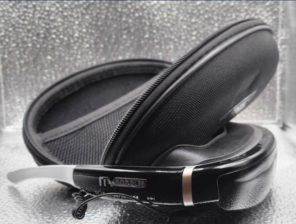 iTV Goggles (With Case) (VR Like Headset) MSRP $599