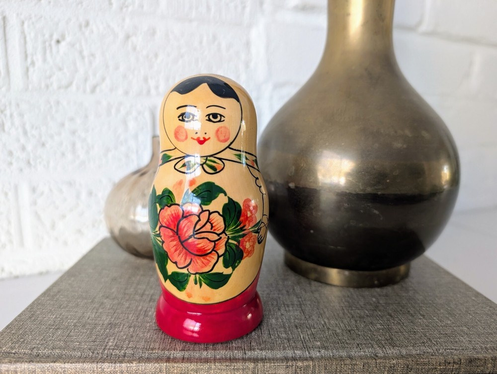 Vintage Nesting Dolls | Floral Matryoshka | Stacking Dolls