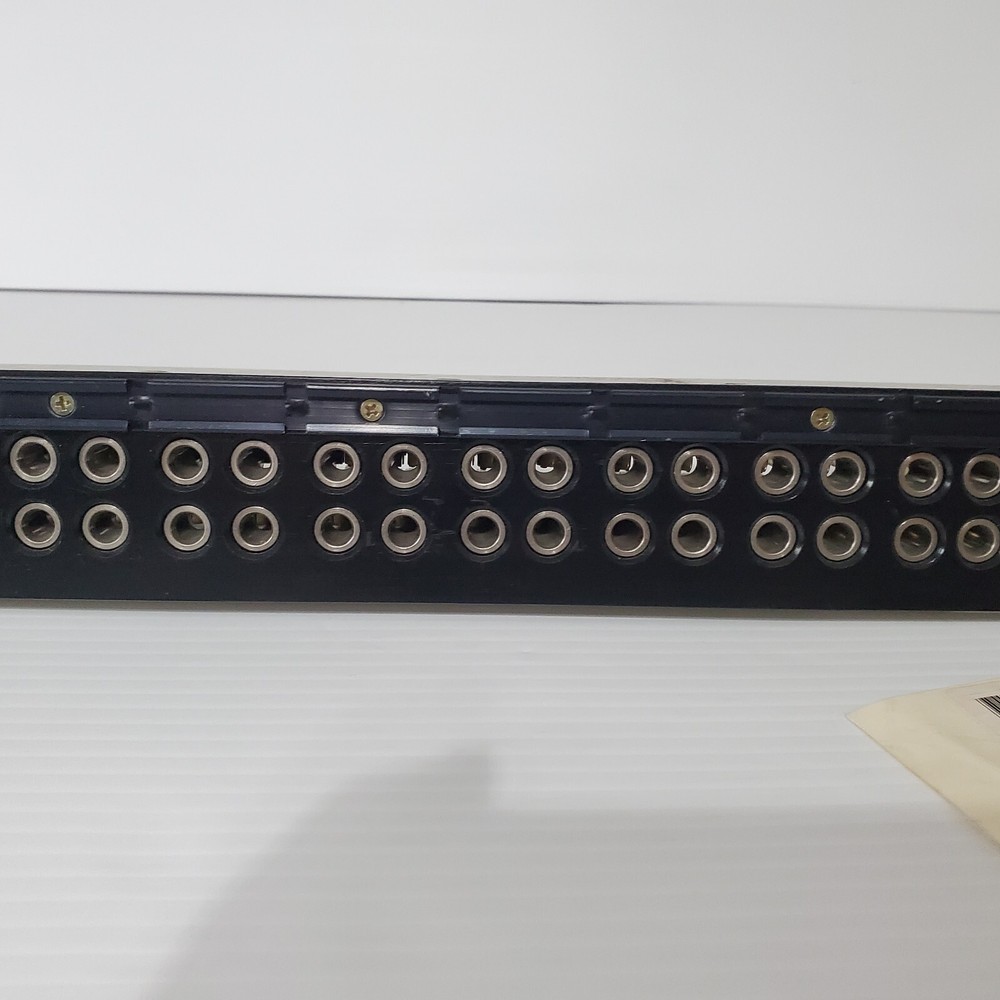 Switchcraft Patchbay Rack Mount Panel 48 Count PJ339 For Equipment Rack