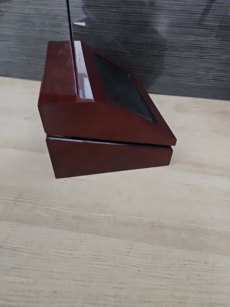 Orbita 2 watch winder Wood NEEDS WORK