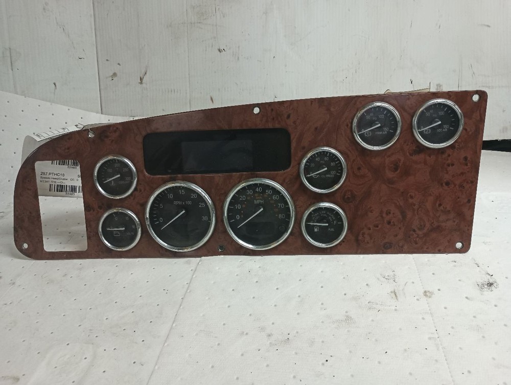 S64-6064M01 Peterbilt 2010 Speedometer Cluster (12144873