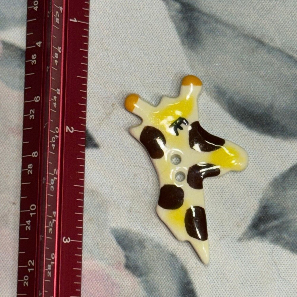 Vintage Ceramic Giraffe Button