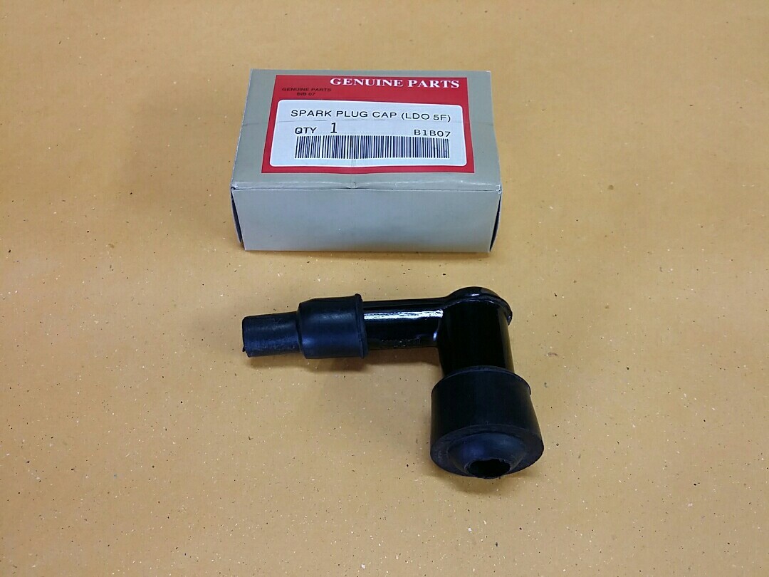HONDA SPARK PLUG CAP FOR C70 CL70 CT70 CT90 S90 Z50 SL70 S65 CL90 CL100 CB (#66)