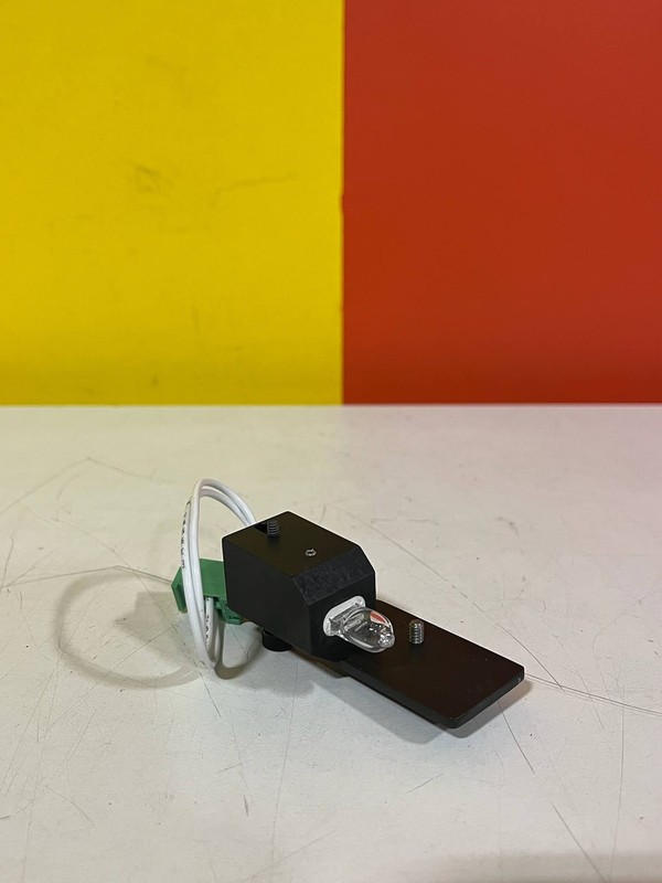 KLA Tencor Prometrix 50-0110 Precision Optical Light Source NEW