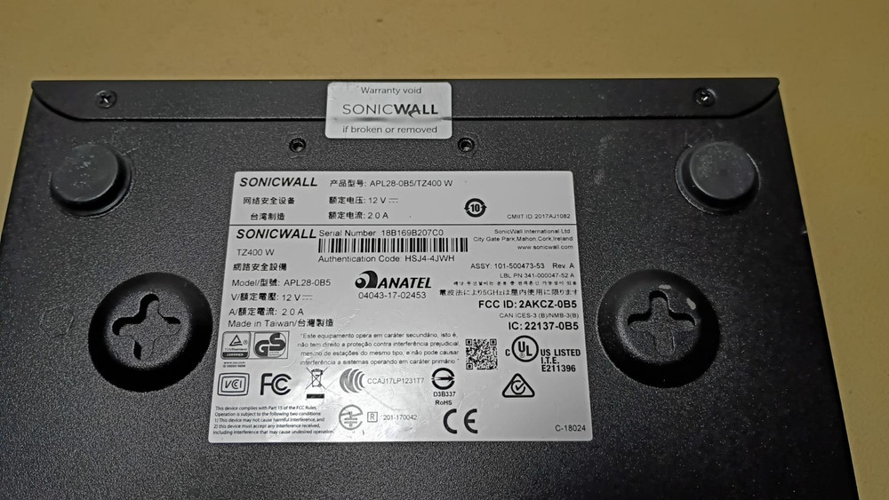 SonicWall TZ400 W Network Security Appliance APL28-0B5 Untested