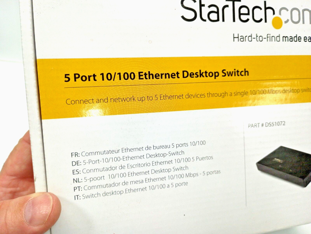 NEW StarTech.com DS51072 Unmanaged 5-Port Fast Ethernet Switch, unopened package