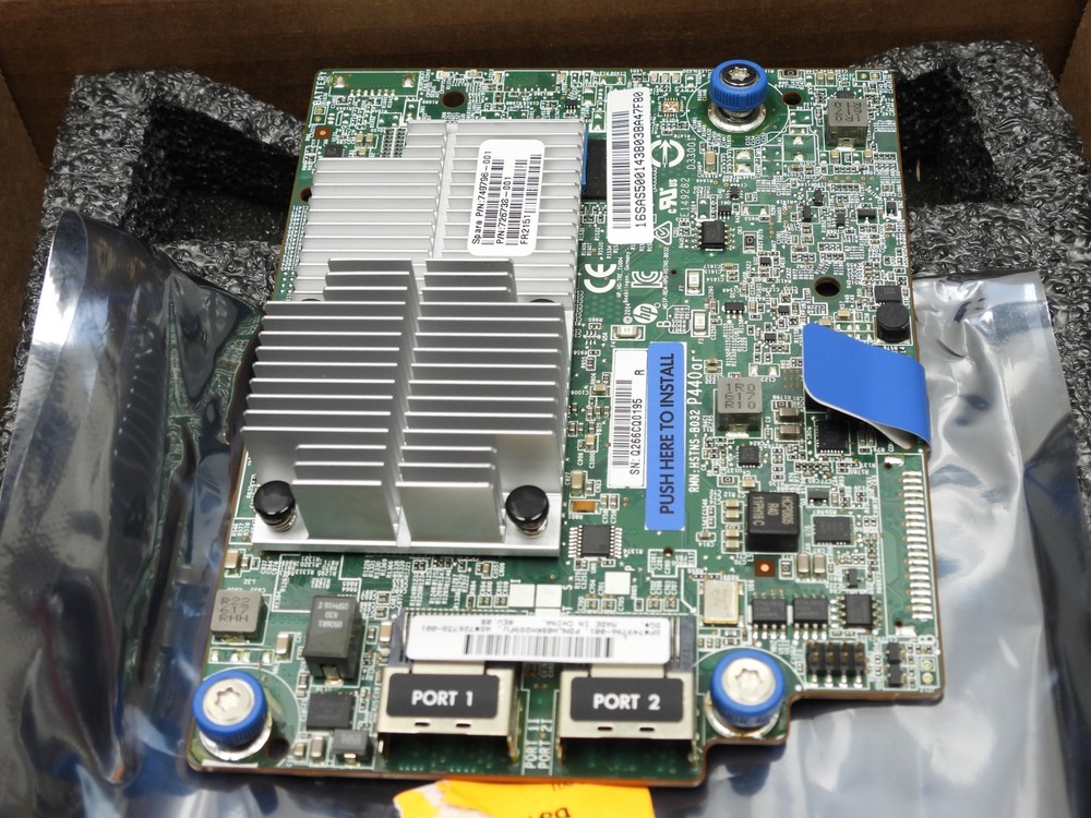 HP 749796-001 SMART ARRAY SPS-BD AROC P440AR Controller