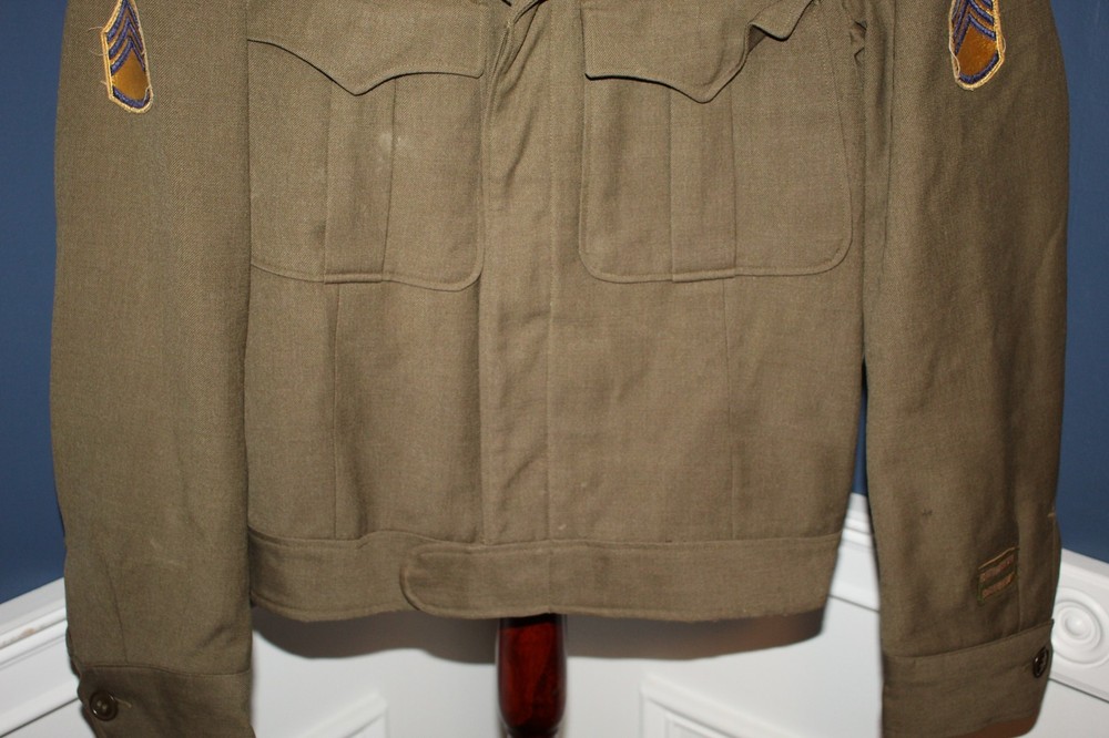 Original Late WW2 U.S. Army Ike Jacket, 1945 dated w/Engineer Corps Insignia