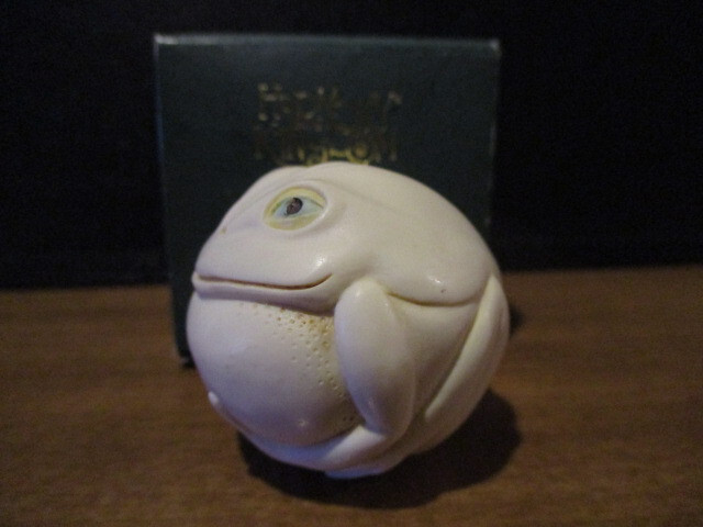 Harmony Kingdom Divine Frog Hard Body Roly Poly