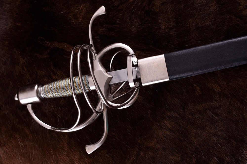 German Swept Hilt Rapier w. Scabbard, 17th c.