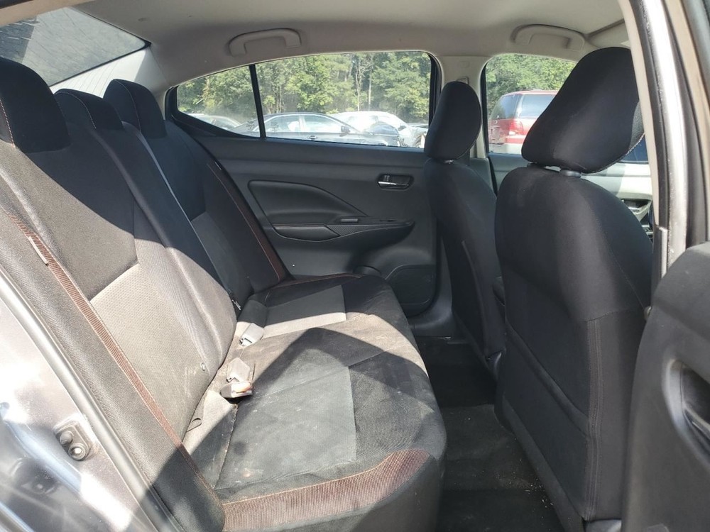 VERSA 2020 Glove Box 4855630