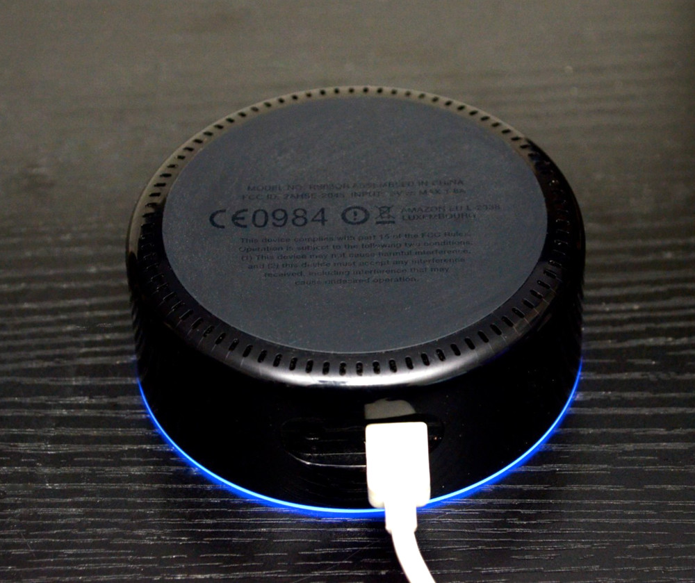 AMAZON ALEXA Echo Dot 2nd Generation-Operates-no wire included