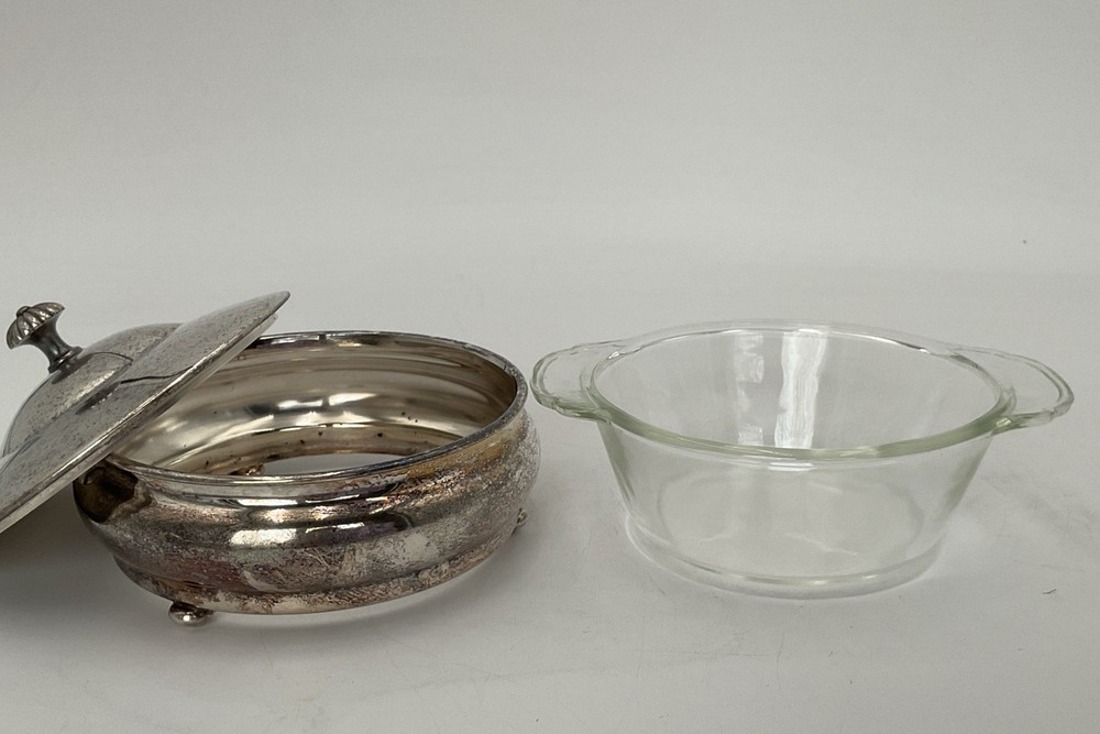 Vintage Sheffield Silver Co. Plate Lid Serving Dish W/ Pyrex Glass Bowl Insert