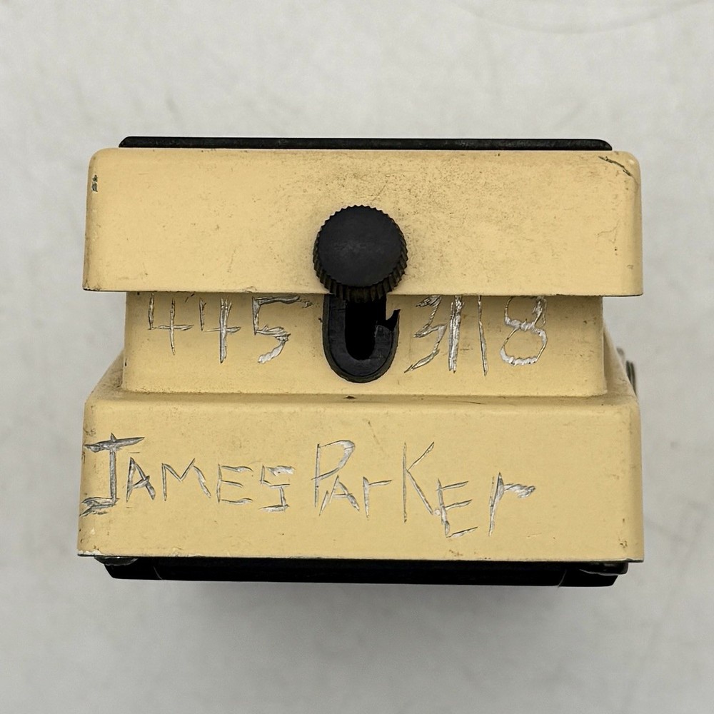 BOSS FT-2 Dynamic Filter Guitar Effects Pedal