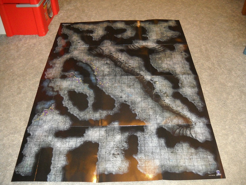 Paizo: Gamemastery: Flip Mat: Bigger Caverns