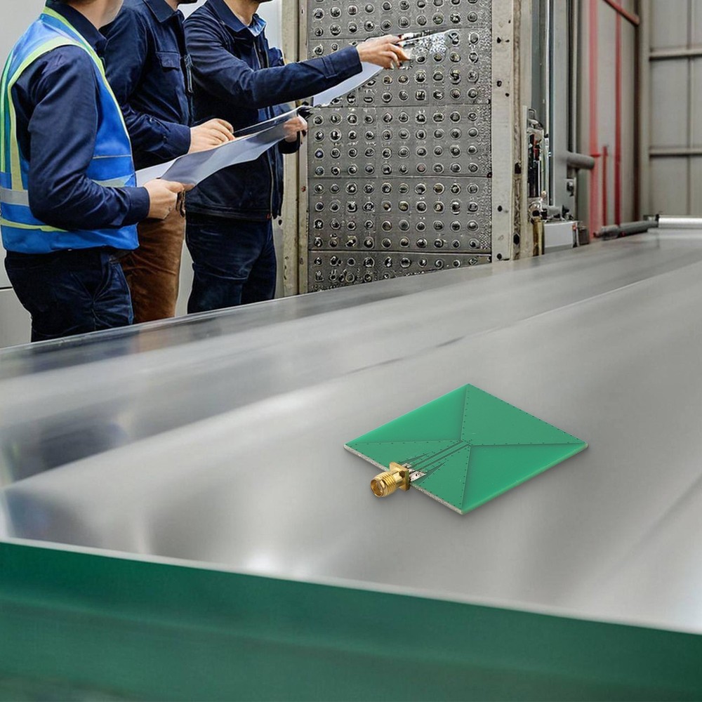 RF Microwave UWB Antenna with Vertical Linear Polarization 2 4 10 5GHz