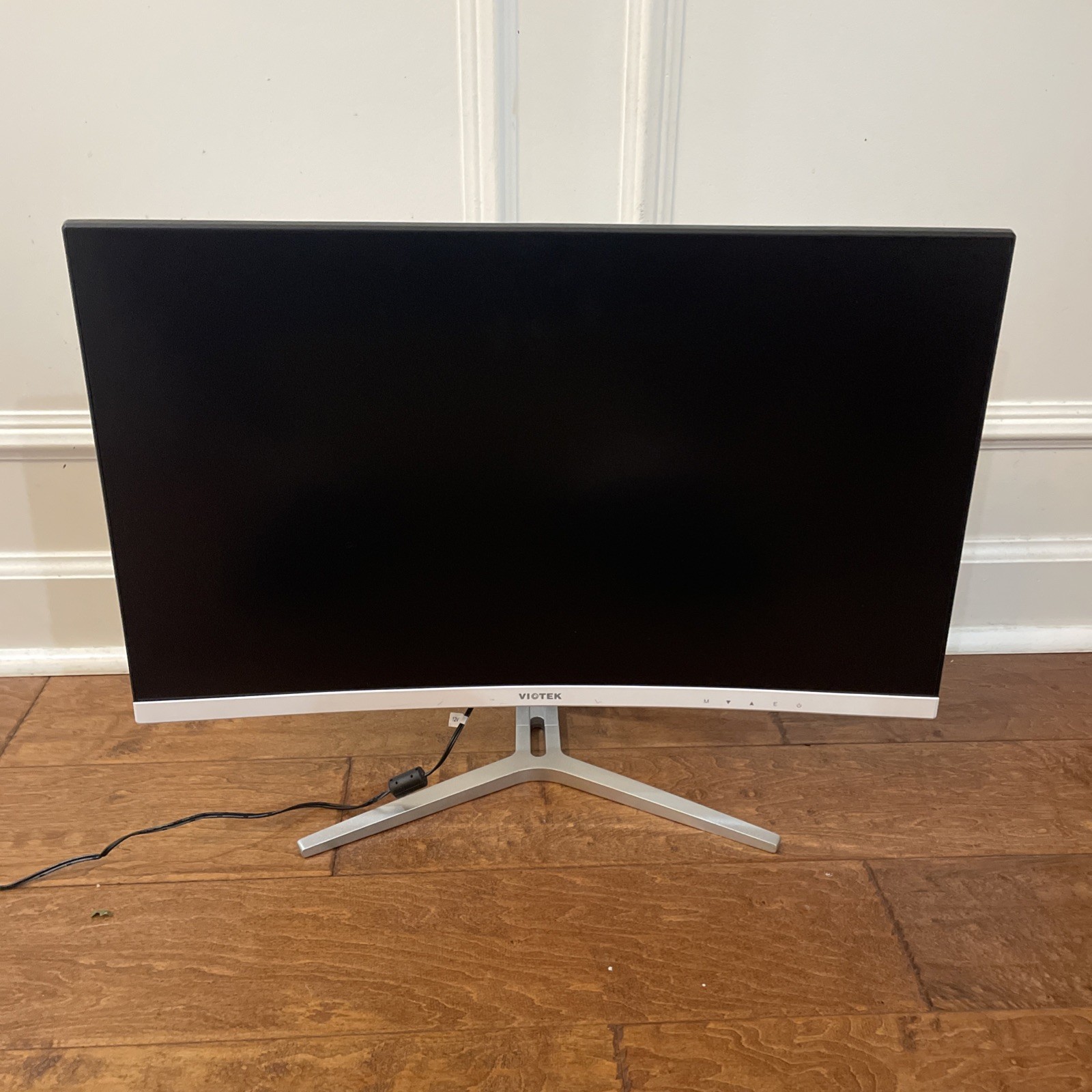 Viotek 24 Gaming Monitor Model NO./BN24CW Curved 24 Inch Screen