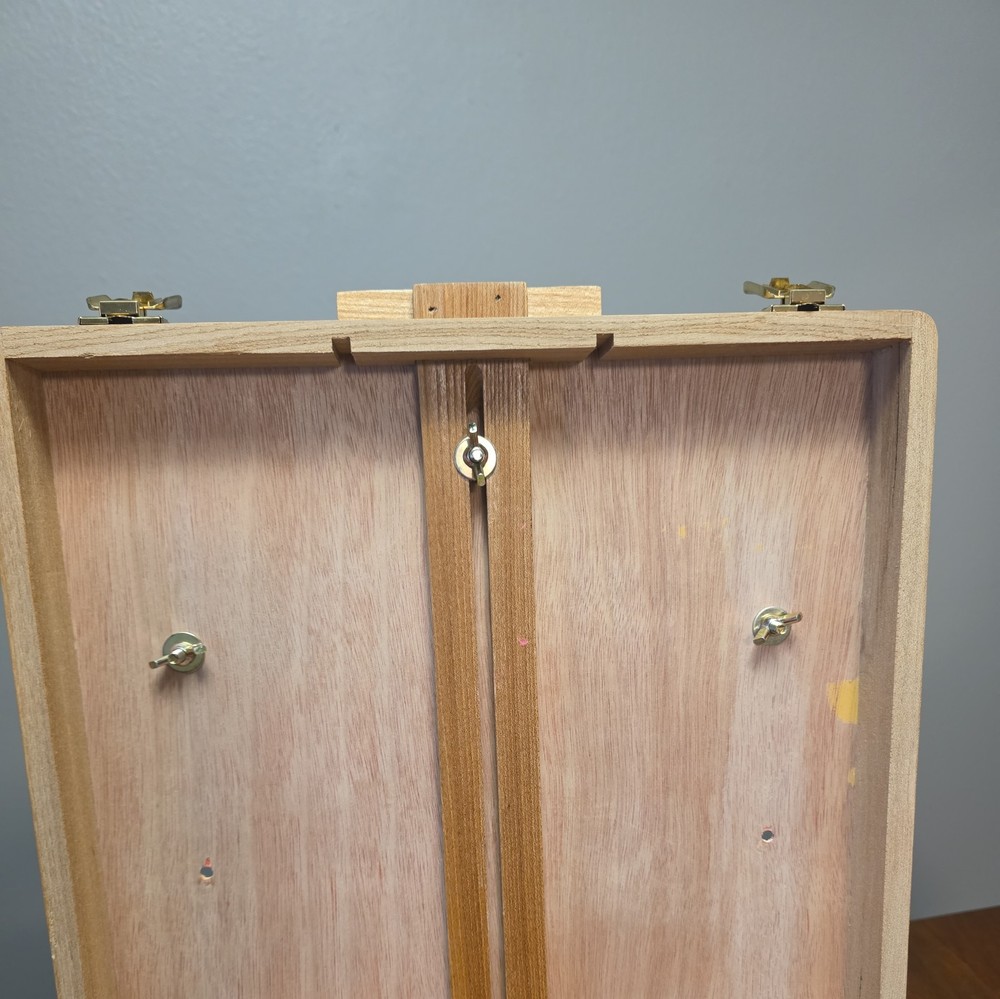 Wooden Folding Easel Pull Out Tray With Handle Latching