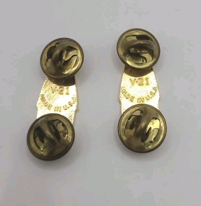 9th Division Artillery DUI Insignia Pair