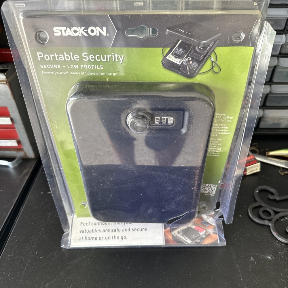 STACK-ON PORTABLE SECURITY CASE WITH COMBINATION LOCK ***NEW IN PACKAGE***