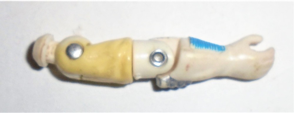 GI Joe Body Part 1989 Countdown   Right Arm      C8 USED