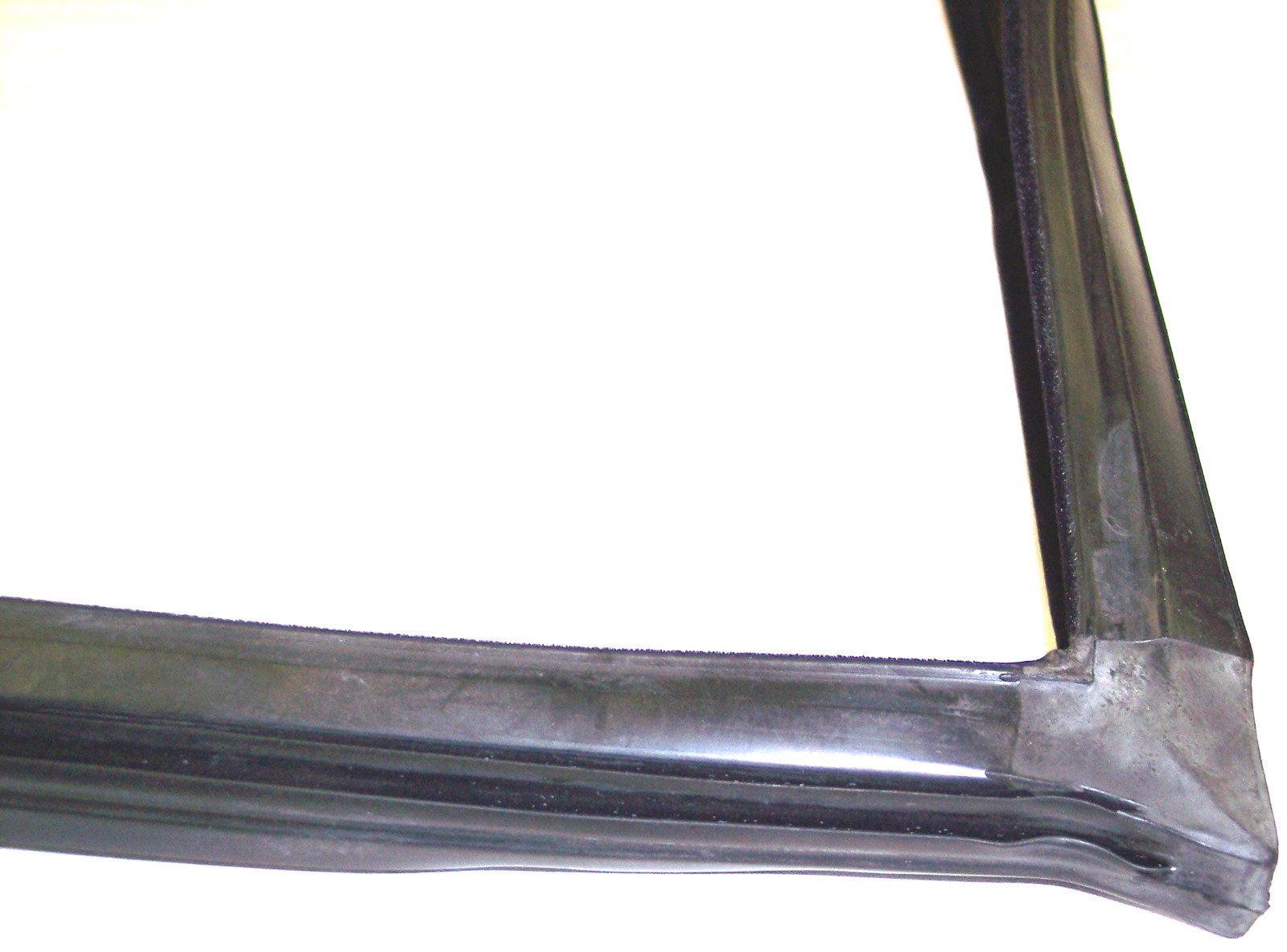 1980-1990 Chevrolet Caprice & Impala 4 dr front door window channel seals, pair