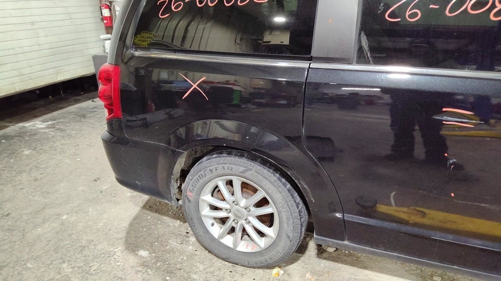 CARAVAN 2018 Glove Box 1185997