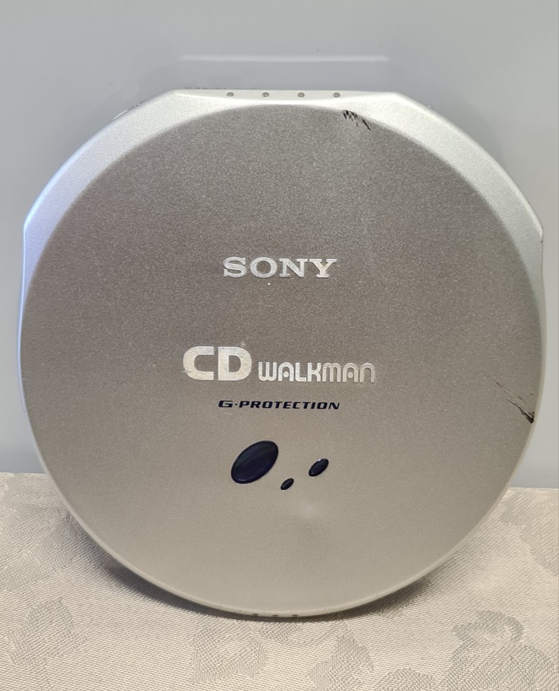 SONY Walkman D-EJ915 CD Player & Battery Case