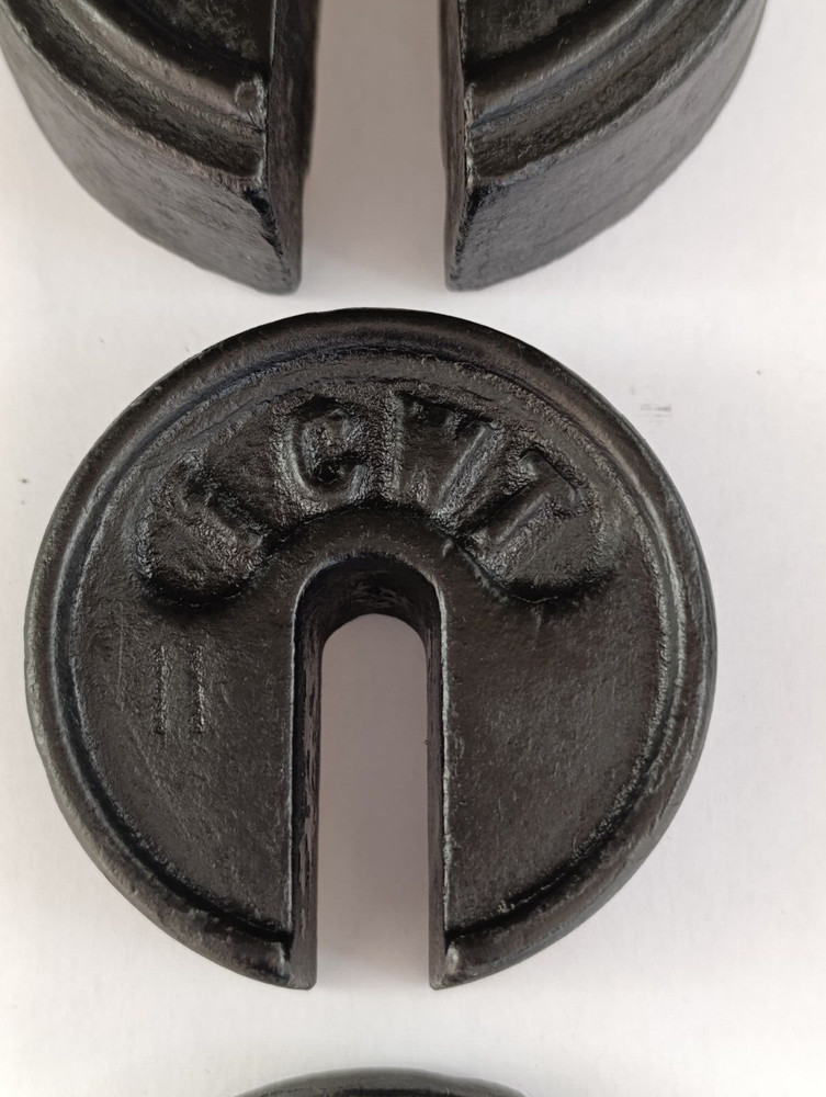 3 X VINTAGE SCALE WEIGHTS