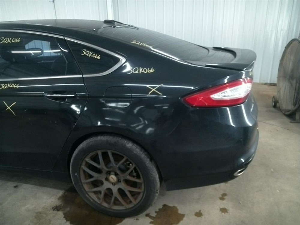 FUSION 2013 High Mounted Stop Light 104742259